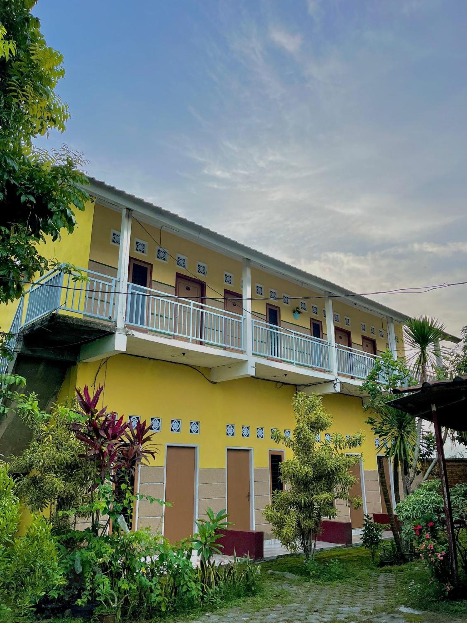 Alan'S Homestay Kuripan  Экстерьер фото